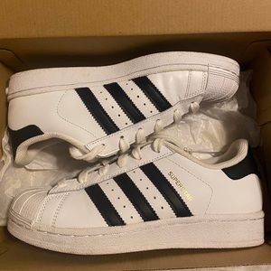 Adidas Superstars 3.5Y